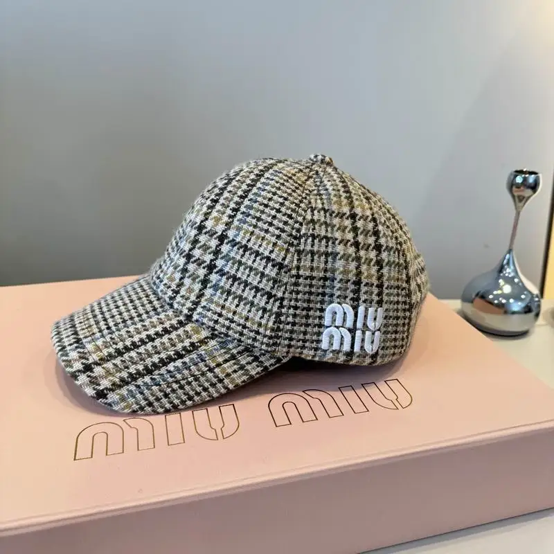Miumiu cap dx101